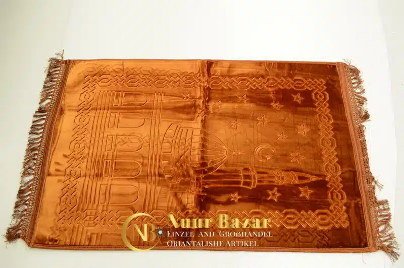 Luxurioeser-Gebet-Teppich-sajjada-janamaz-SAJEED-10.jpg