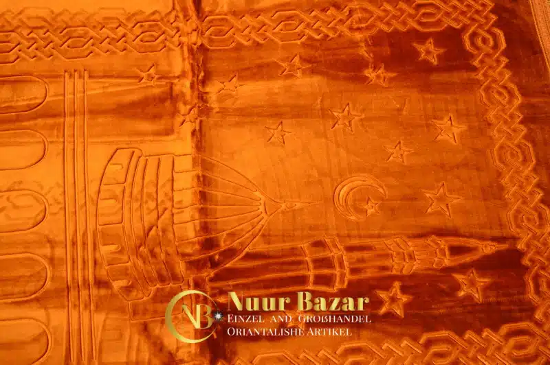 Luxurioeser-Gebet-Teppich-sajjada-janamaz-SAJEED-11.jpg