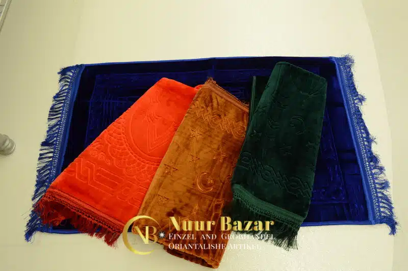 Luxurioeser-Gebet-Teppich-sajjada-janamaz-SAJEED-16.jpg