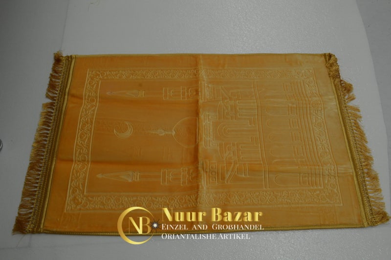 Luxurioeser-Gebet-Teppich-sajjada-janamaz-SAJEED-4.jpg